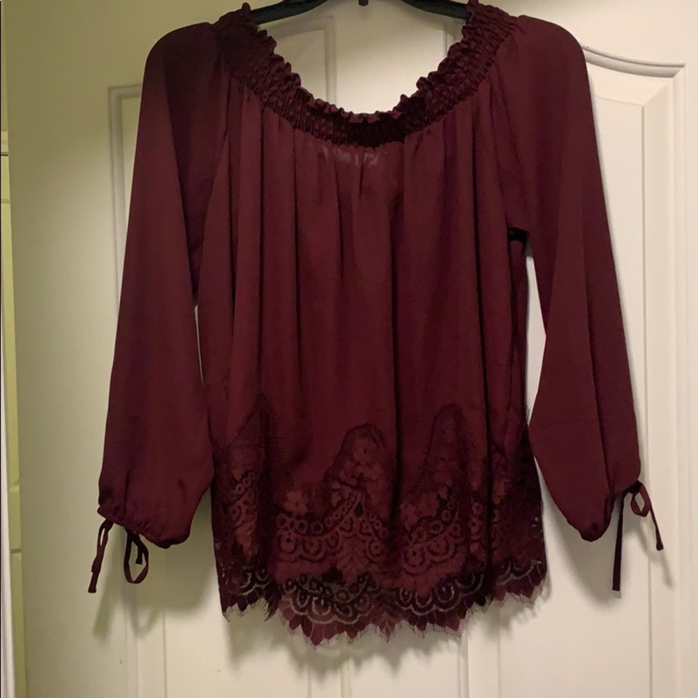 Off the shoulder maroon babe